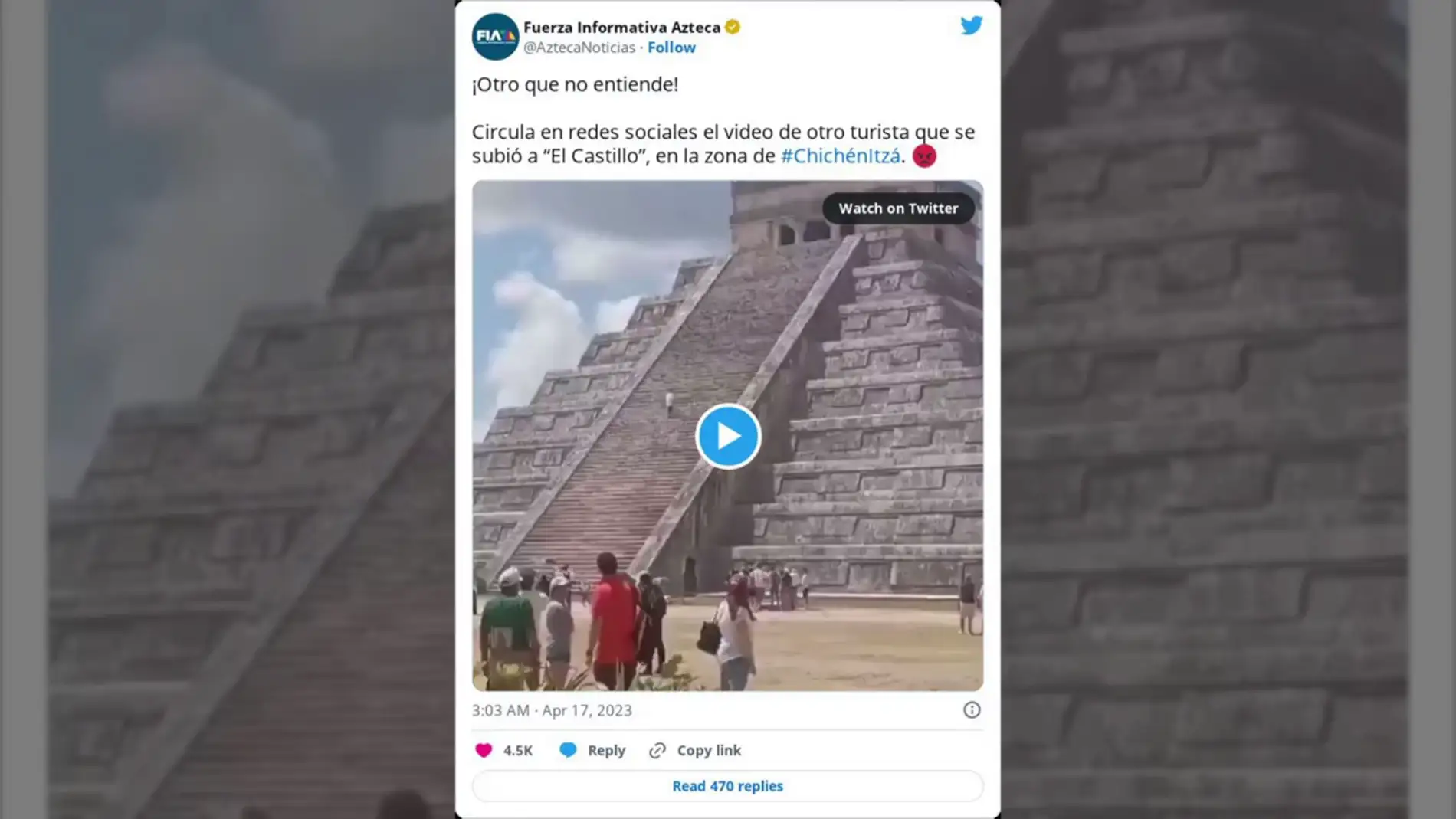 Un turista se sube a la pirámide de Chichén Itzá en México y le piden el doble de castigo por ser de Yucatán