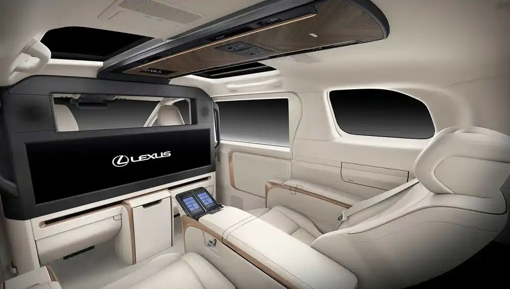 Lexus LM300h 