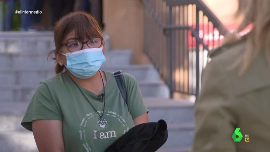 Jessica, a la que una parroquia ayuda a buscar trabajo, se sincera con Andrea Ropero Andrea Ropero visita la parroquia de Nuestra Señora del Sagrado Corazón, en Madrid, que ayuda a personas a encontrar un trabajo. En este vídeo, recoge los testimonios de algunas mujeres que acuden allí en busca de una oportunidad laboral.