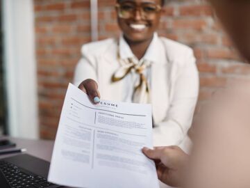 El estudio ha analizado la discriminación racial en la contratación laboral