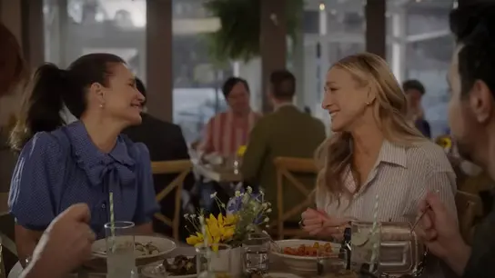 Vuelven las citas para comer de las amigas protagonistas de 'And just like that'. Vuelven las citas para comer de las amigas protagonistas de 'And just like that'.