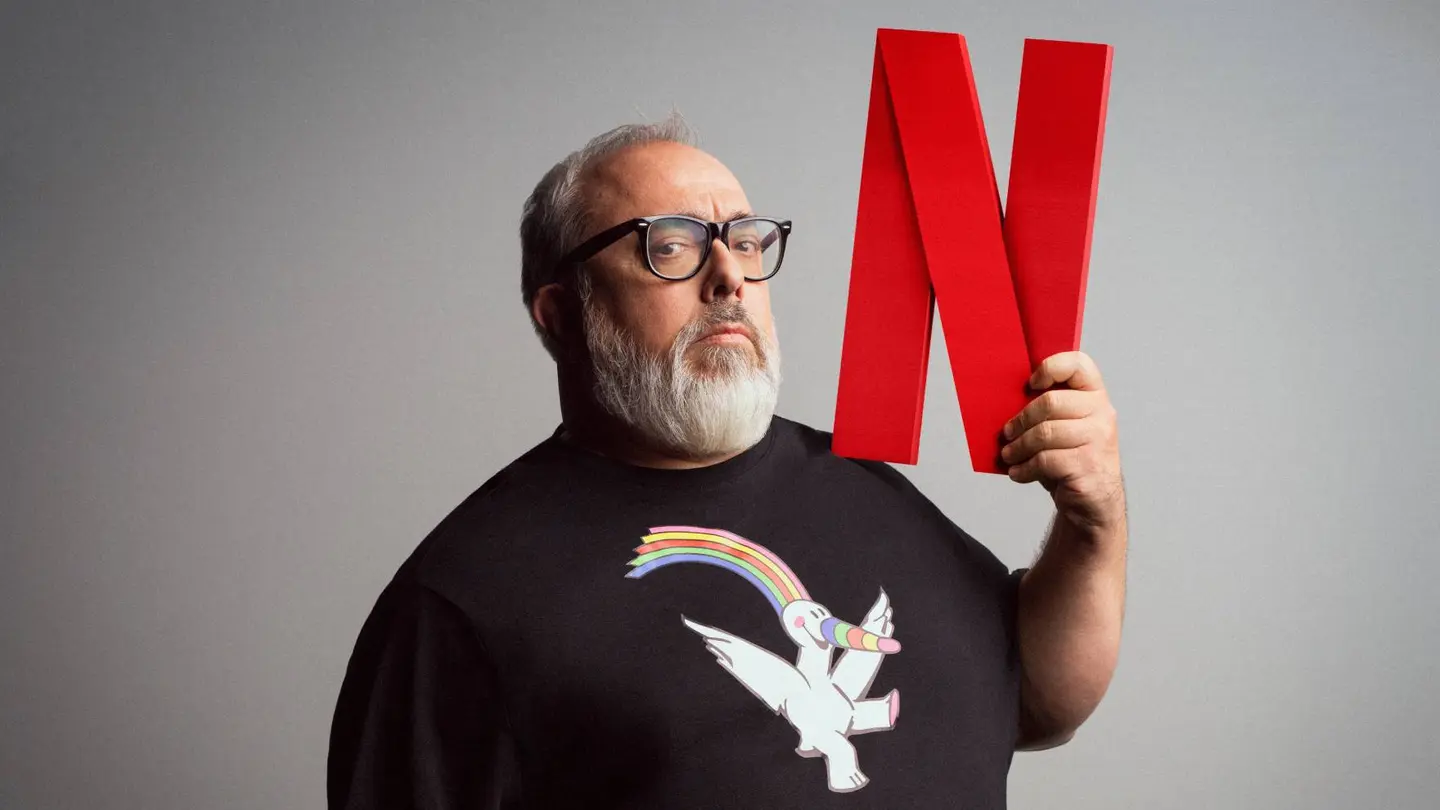 Álex de la Iglesia prepara '1992', una nueva serie que será su primer trabajo con Netflix. Álex de la Iglesia prepara '1992', una nueva serie que será su primer trabajo con Netflix.