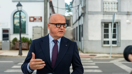 Baltar pide disculpas y atribuye la velocidad de 215 km/h a "un despiste" en "una larga recta sin referencias" Baltar pide disculpas y atribuye la velocidad de 215 km/h a "un despiste" en "una larga recta sin referencias"