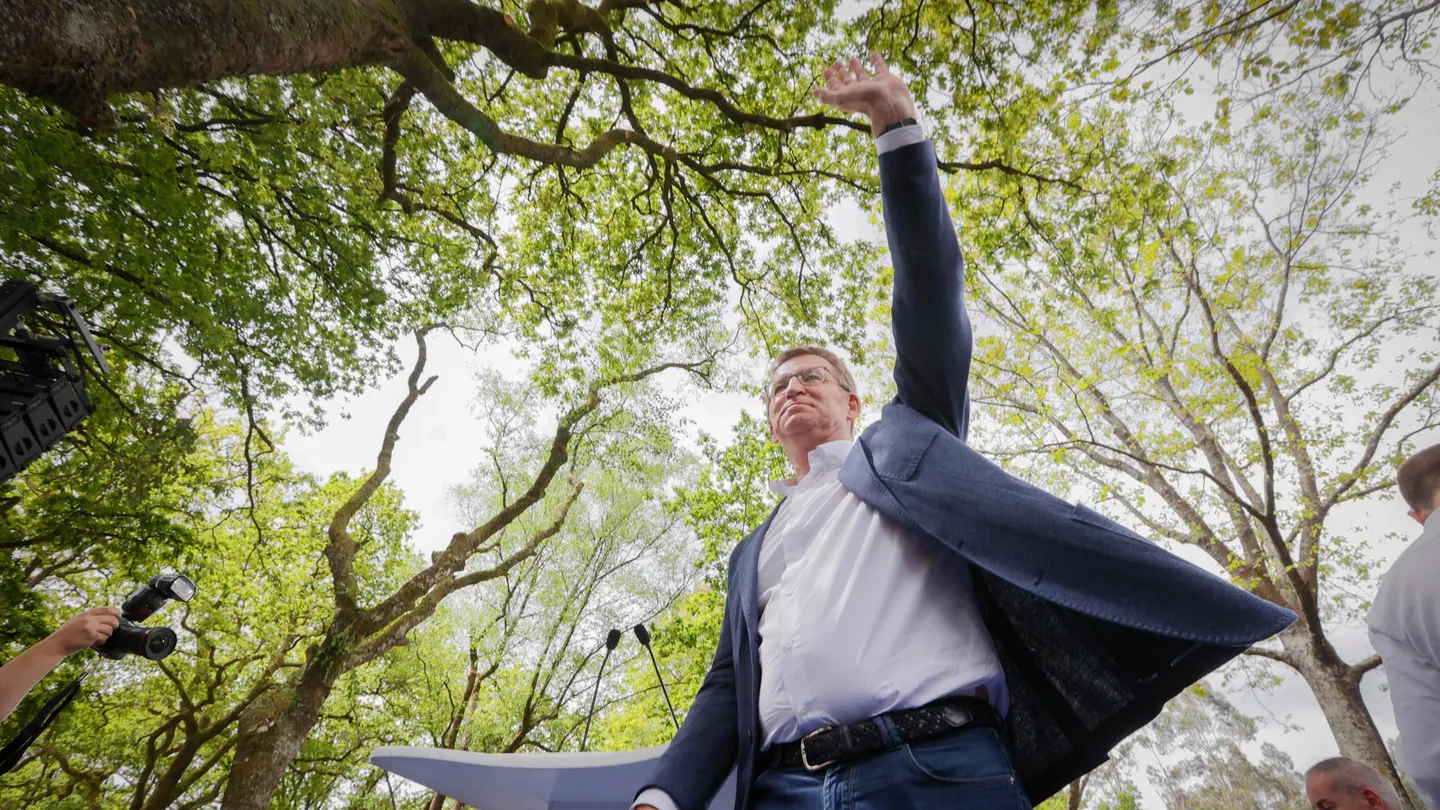 El presidente del PP, Alberto Núñez Feijóo, participa en la romería organizada por el partido en Galicia. El presidente del PP, Alberto Núñez Feijóo, participa en la romería organizada por el partido en Galicia.
