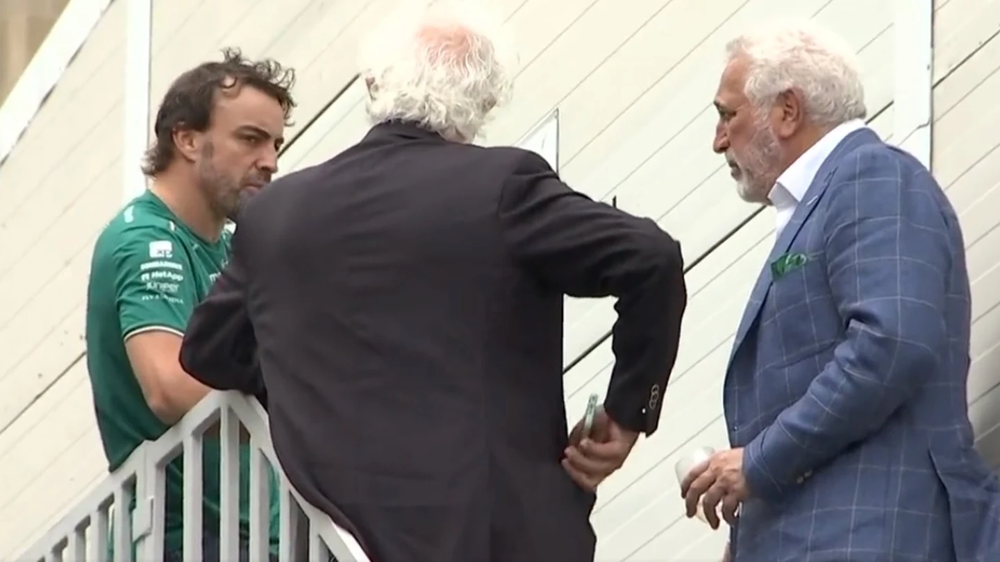 'Reunión secreta' entre Fernando Alonso, Briatore y Stroll en Bakú 'Reunión secreta' entre Fernando Alonso, Briatore y Stroll en Bakú