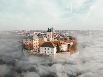 Veszprém es Capital Europea de la Cultura 2023 y está a los pies del “mar de Hungría” Veszprém es Capital Europea de la Cultura 2023 y está a los pies del “mar de Hungría”