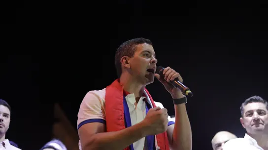 Santiago Peña gana las elecciones en Paraguay y mantiene al Partido Colorado en el poder Santiago Peña gana las elecciones en Paraguay y mantiene al Partido Colorado en el poder