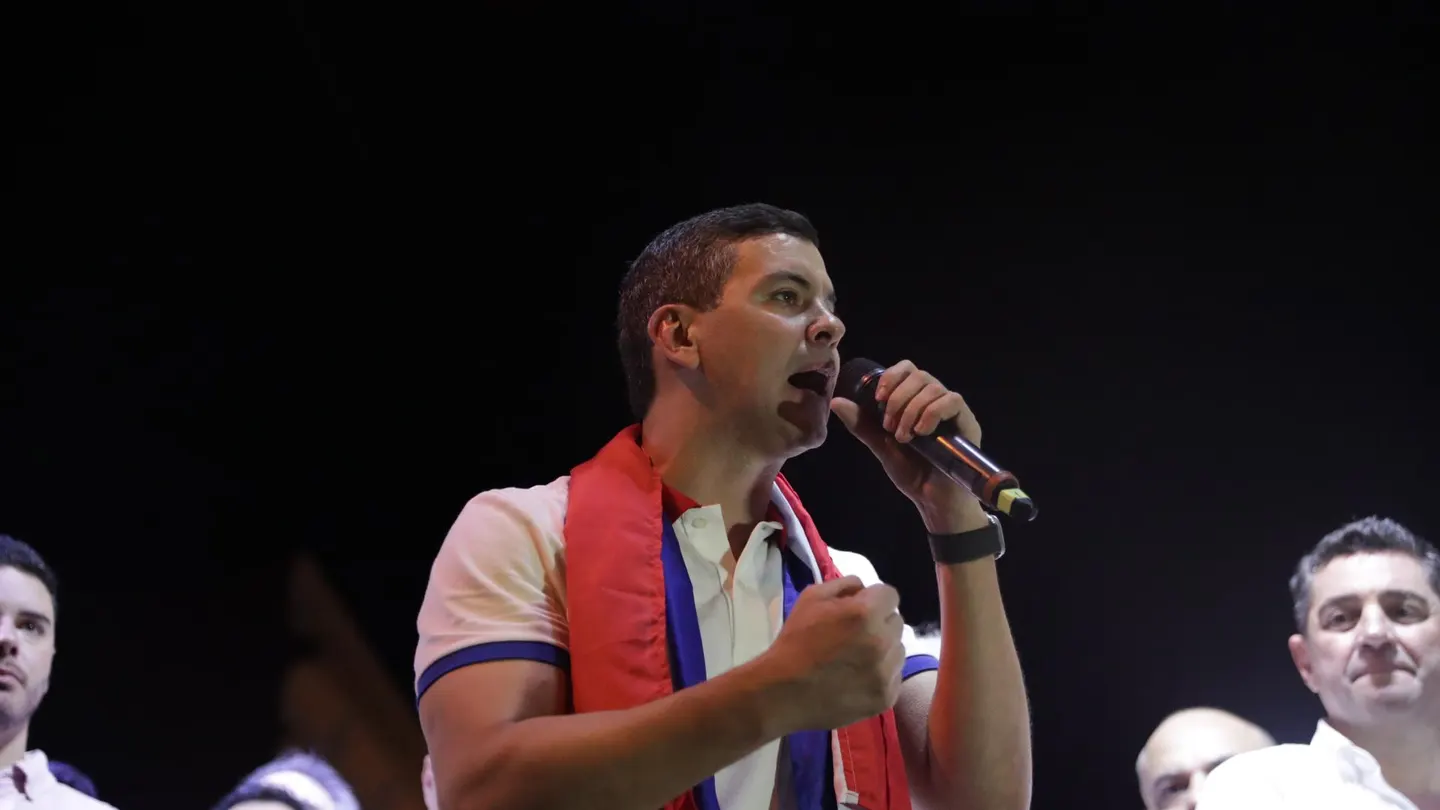 Santiago Peña gana las elecciones en Paraguay y mantiene al Partido Colorado en el poder Santiago Peña gana las elecciones en Paraguay y mantiene al Partido Colorado en el poder