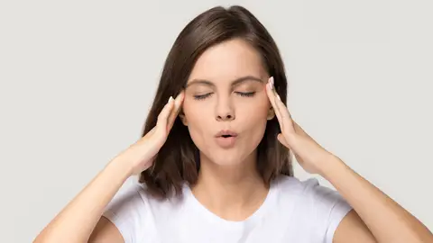 Mujer pensando Mujer pensando