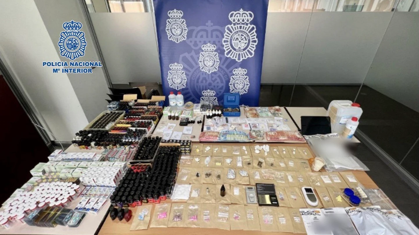 Cae en Alicante una red de pornografía infantil que traficaba con drogas para potenciar el apetito sexual Cae en Alicante una red de pornografía infantil que traficaba con drogas para potenciar el apetito sexual