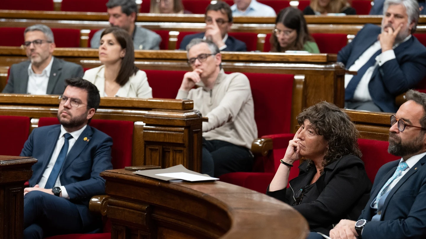 El presidente de la Generalitat, Pere Aragonès, durante una sesión plenaria en el Parlament El presidente de la Generalitat, Pere Aragonès, durante una sesión plenaria en el Parlament