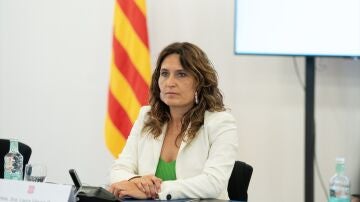 La consellera de la Presidencia de la Generalitat, Laura Vilagrà, en la reunión con sindicatos