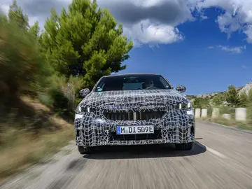Dos cortos vídeos nos adelantan detalles del muy esperado BMW i5 Dos cortos vídeos nos adelantan detalles del muy esperado BMW i5