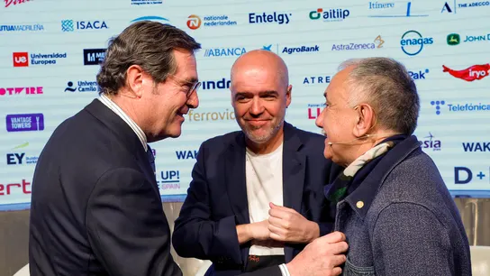 Imagen de archivo de Garamendi, Unai Sordo y Pepe Álvarez Imagen de archivo de Garamendi, Unai Sordo y Pepe Álvarez