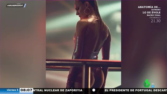 Ester Expósito revolucionada las redes con este sensual posado en el que presume de cuerpazo Ester Expósito revolucionada las redes con este sensual posado en el que presume de cuerpazo