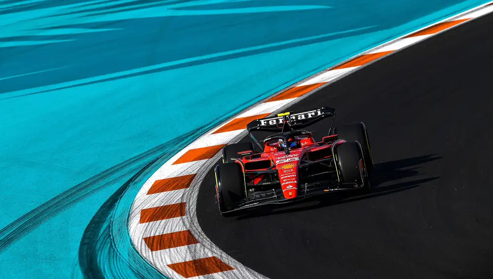 Sainz terminó segundo en la FP2