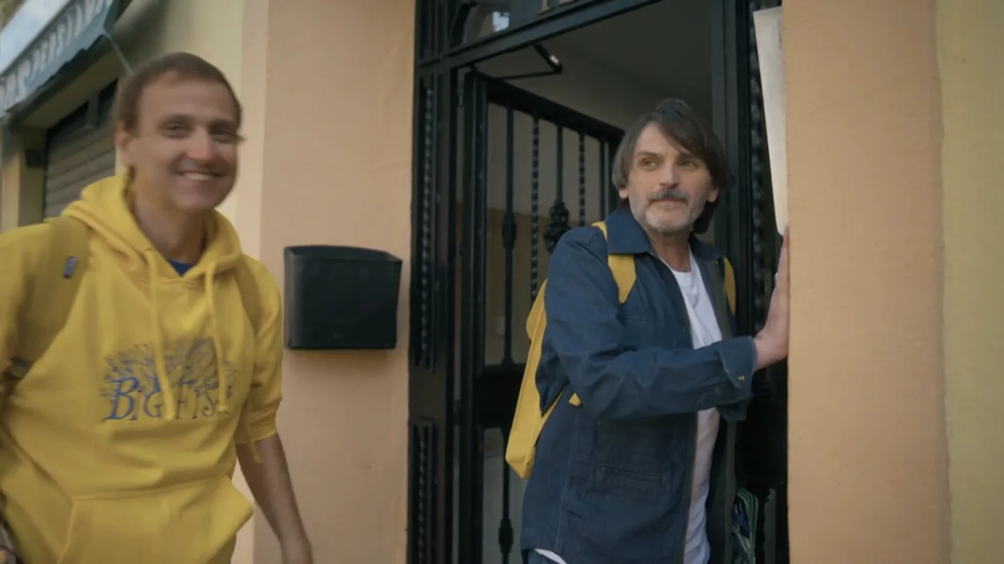 La broma del telefonillo y otras travesuras de Fernando Tejero cuando era niño: "Cartero comercial, ¿me abre?" La broma del telefonillo y otras travesuras de Fernando Tejero cuando era niño: "Cartero comercial, ¿me abre?"