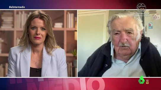 La reflexión de José Mujica sobre la guerra en Ucrania: Cuando hay un peligro atómico, no hay otro camino que negociar "No se trata de darle la razón a Rusia, tampoco se le puede amenazar con la OTAN parada en la frontera", afirma a Andrea Ropero el expresidente uruguayo José Mujica, que en este vídeo de reclama "una negociación política inteligente".