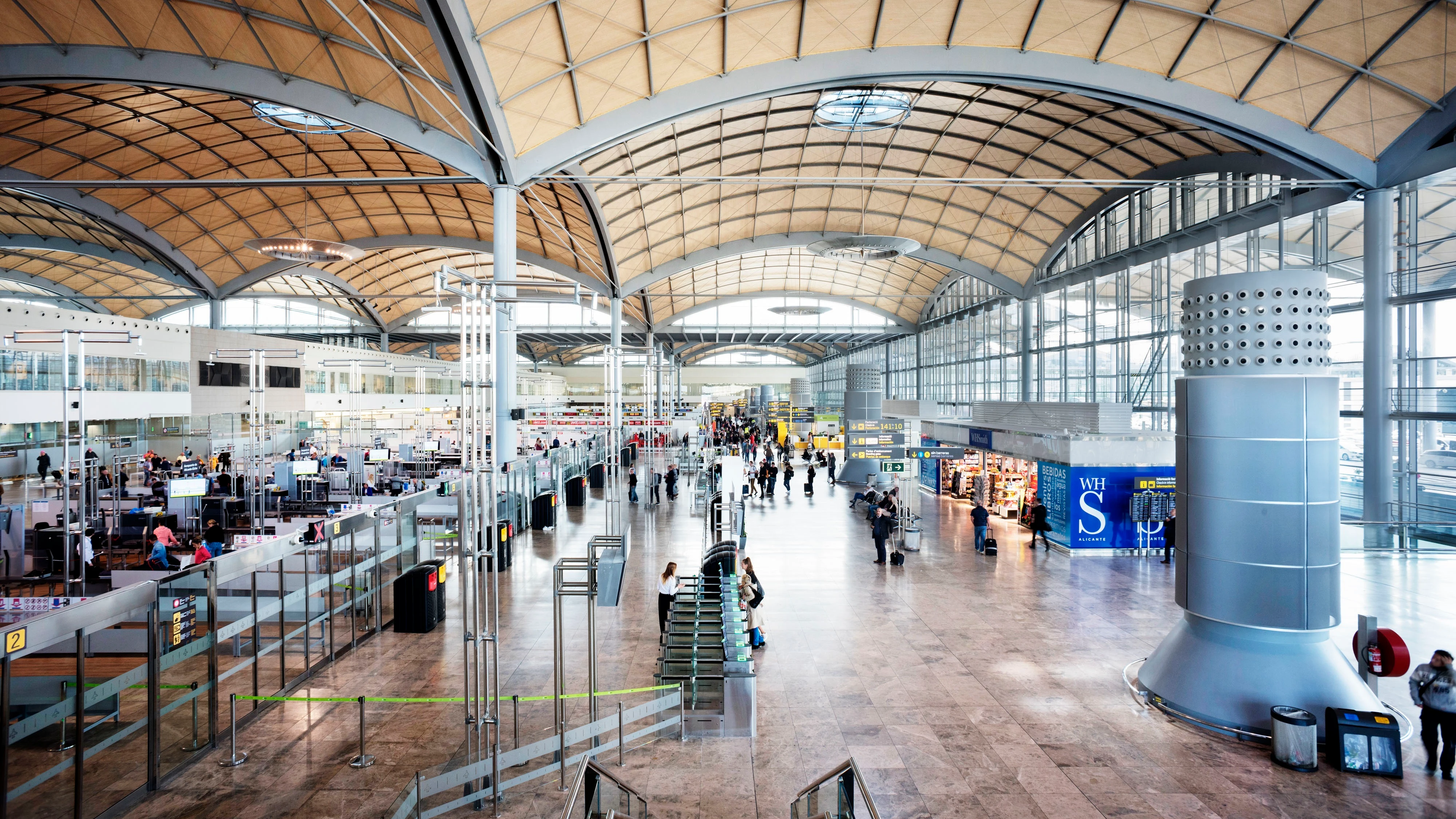 Estos son los mejores aeropuertos de España (y del mundo)