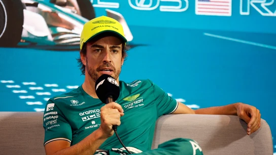 Fernando Alonso, ante los medios Fernando Alonso, ante los medios