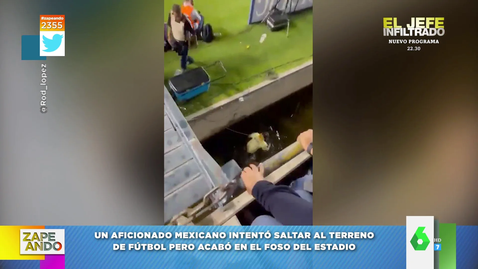 zap Así acaba un aficionado mexicano en el foso del estadio cuando intentaba saltar al campo de fútbol