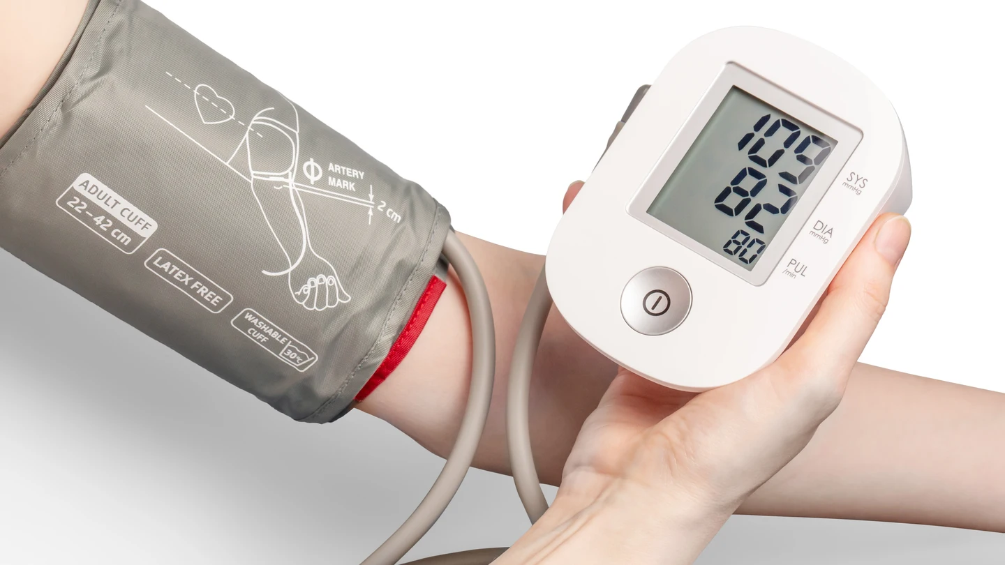 Las 4 claves infalibles del cardiólogo Enrique Otero para controlar y disminuir la hipertensión arterial Las 4 claves infalibles del cardiólogo Enrique Otero para controlar y disminuir la hipertensión arterial