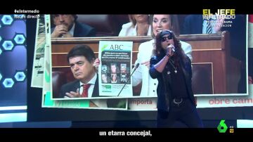 Del PP al PSOE, pasando por Bildu: el temazo de Enrique Bunbury con el que resume la campaña electoral