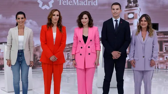 Ayuso defiende a Madrid como el "motor económico de España" frente a los ataques de la izquierda por la fiscalidad y Sanidad Ayuso defiende a Madrid como el "motor económico de España" frente a los ataques de la izquierda por la fiscalidad y Sanidad