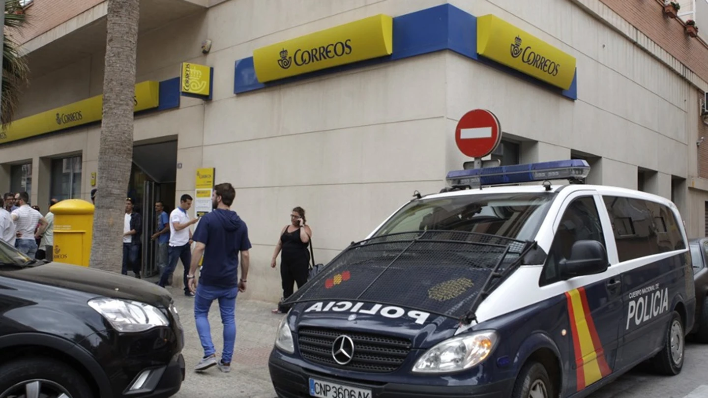 Investigan una trama de compra de votos masiva en Melilla con cerca de 40 sospechosos identificados Investigan una trama de compra de votos masiva en Melilla con cerca de 40 sospechosos identificados