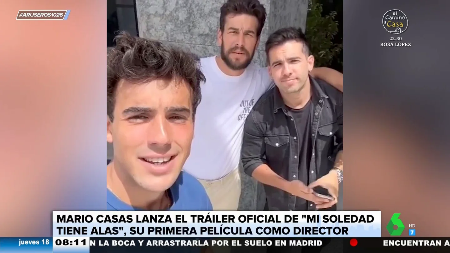 Mario y Óscar Casas anuncian el tráiler de su película 'Mi soledad tiene alas' con un troleo a su hermano Christian Mario y Óscar Casas anuncian el tráiler de su película 'Mi soledad tiene alas' con un troleo a su hermano Christian