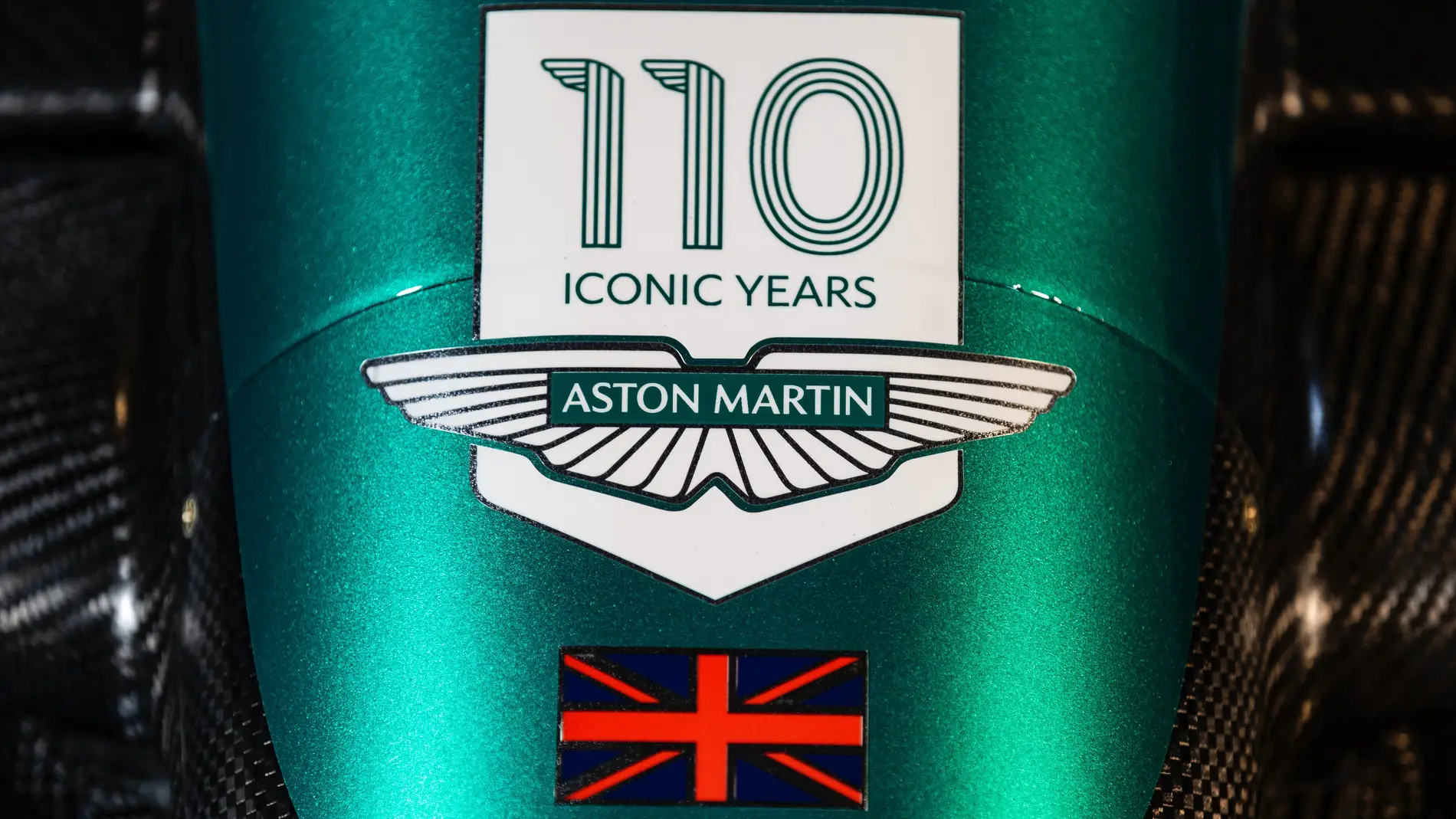 Geely aumenta su participación en Aston Martin