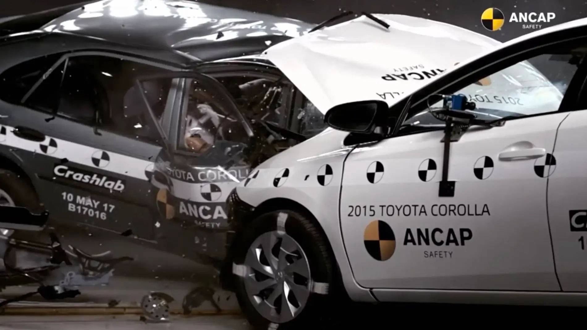 El escalofriante test de seguridad que deja patente la brutal evolución entre un coche de 1998 y otro de 2015