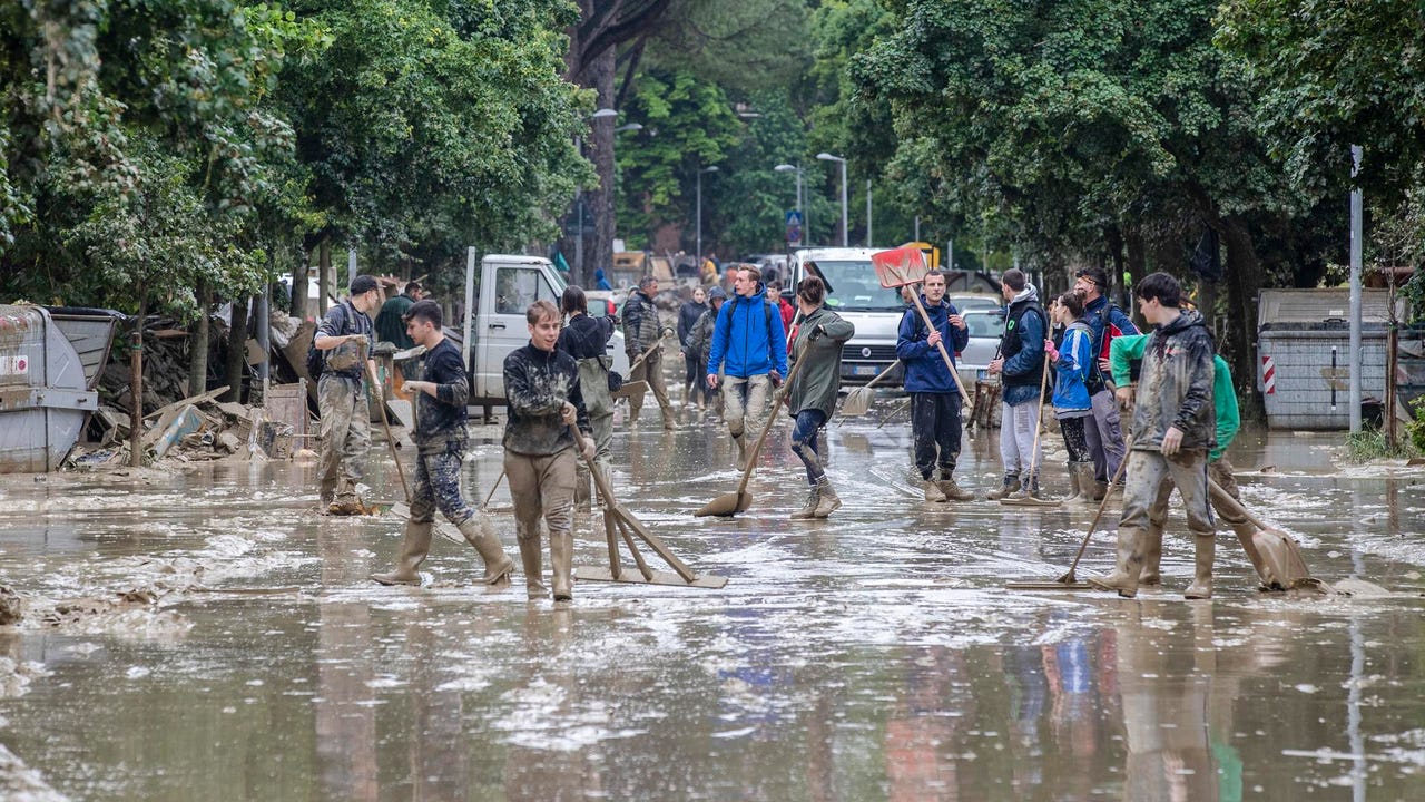Situazione tragica e danni “incalcolabili” per le alluvioni in Italia: continuano le ricerche dei dispersi