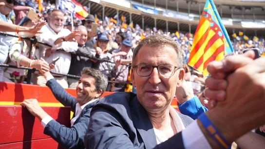 El presidente del Partido Popular, Alberto Núñez Feijóo, y el presidente del PP de la Comunitat Valenciana, Carlos Mazón Guixot. El presidente del Partido Popular, Alberto Núñez Feijóo, y el presidente del PP de la Comunitat Valenciana, Carlos Mazón Guixot.