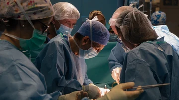 Cirugía trasplante de útero