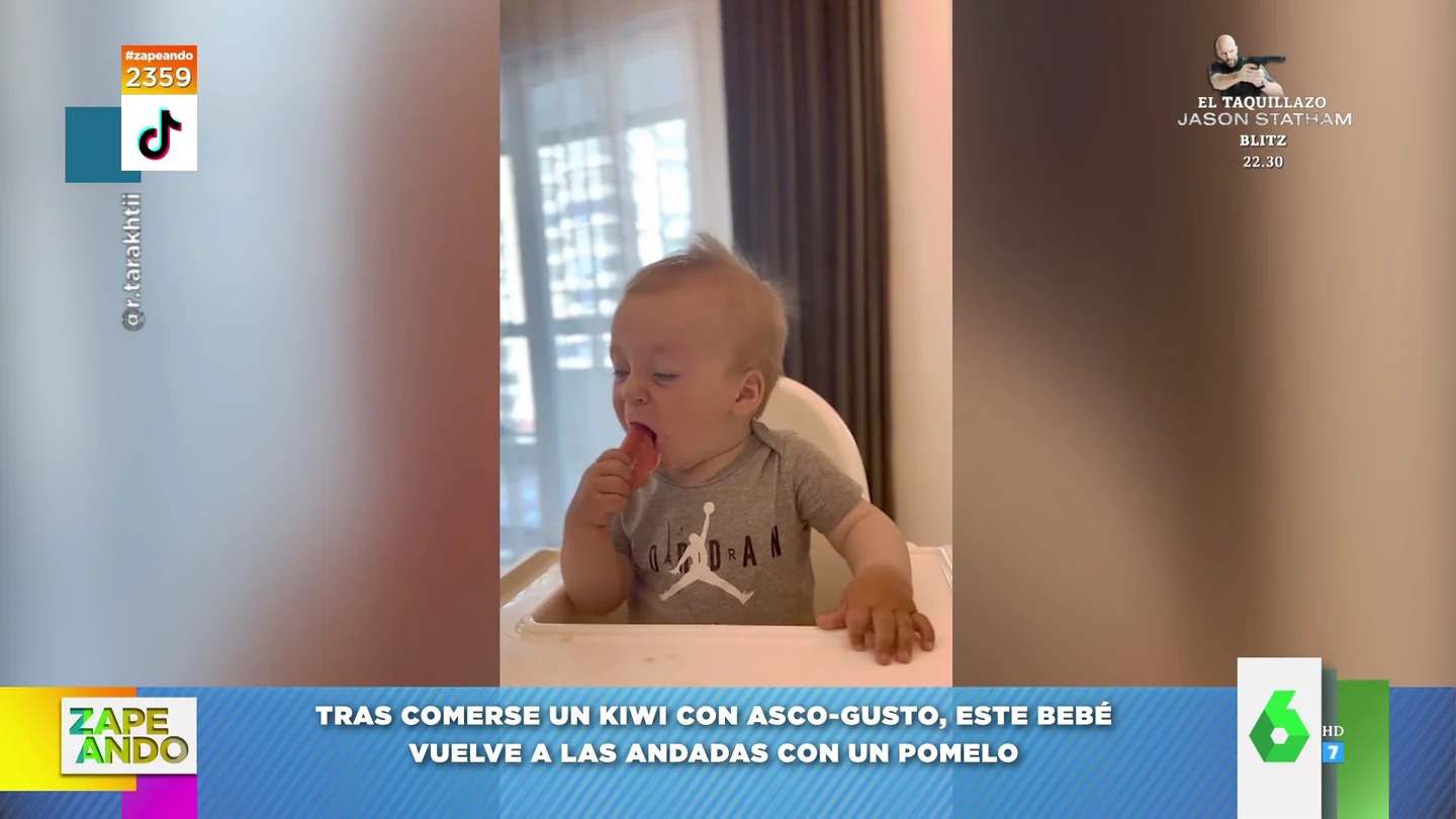 La adorable reacción de un bebé al probar un pomelo por primera vez La adorable reacción de un bebé al probar un pomelo por primera vez
