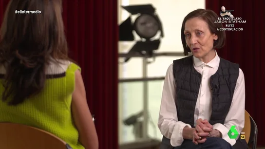 Carme Elías, a María Avizanda cuando se le traban las palabras por el Alzheimer Carme Elías, a María Avizanda cuando se le traban las palabras por el Alzheimer