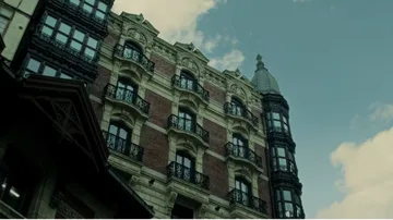 Vista de la Casa Aburto que en la serie 'El silencio' alberga la vivienda del protagonista Sergio Ciscar (Arón Piper).