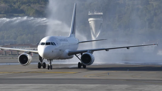 Francia prohíbe los vuelos regionales con alternativa en tren desde este miércoles Francia prohíbe los vuelos regionales con alternativa en tren desde este miércoles