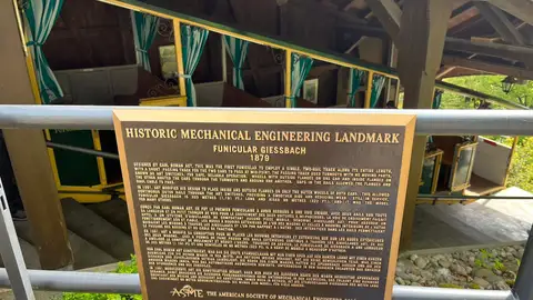Funicular de Giessbach en Suiza Funicular de Giessbach en Suiza