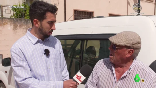La reacción de un vecino de Cabezuela cuando Isma Juárez le propone un alcalde extranjero "Yo a lo mejor no te votaba, pero bueno", le comenta a Isma Juárez este vecino de Cabezuela, un pueblo de Segovia no hay nadie que se presente a alcalde, cuando el reportero de El Intermedio presenta su candidatura. El momento, en este vídeo.