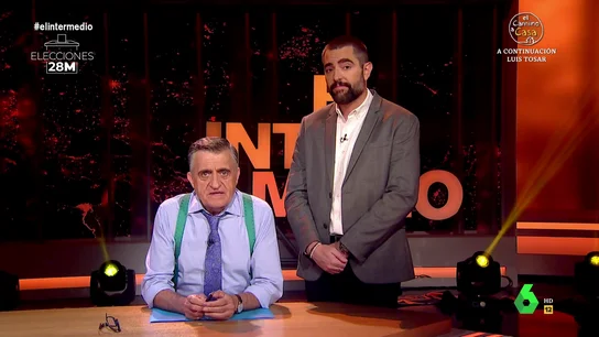 Wyoming y Dani Mateo analizan los lapsus geográficos de Feijóo Termina la campaña electoral y en este vídeo Dani Mateo y Wyoming analizan los curiosos momentos que han dejado los líderes de PP y PSOE, desde los lapsus geográficos de Feijóo a los piropos que interrumpían los discursos de Pedro Sánchez.