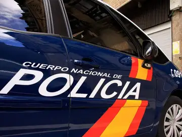 Vehículo de la Policía Nacional. 