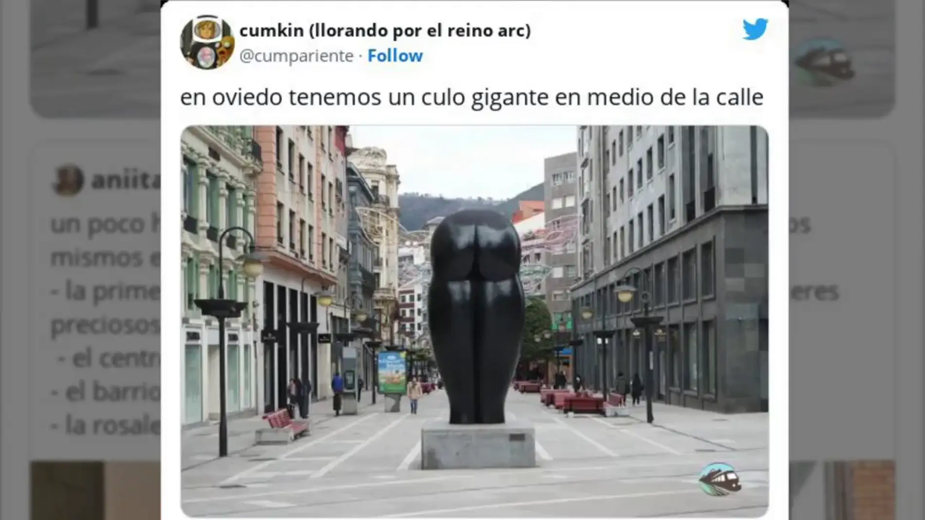 Un joven se hace viral en Twitter al mostrar el monumento más raro de Oviedo: "Un culo gigante en la calle"
