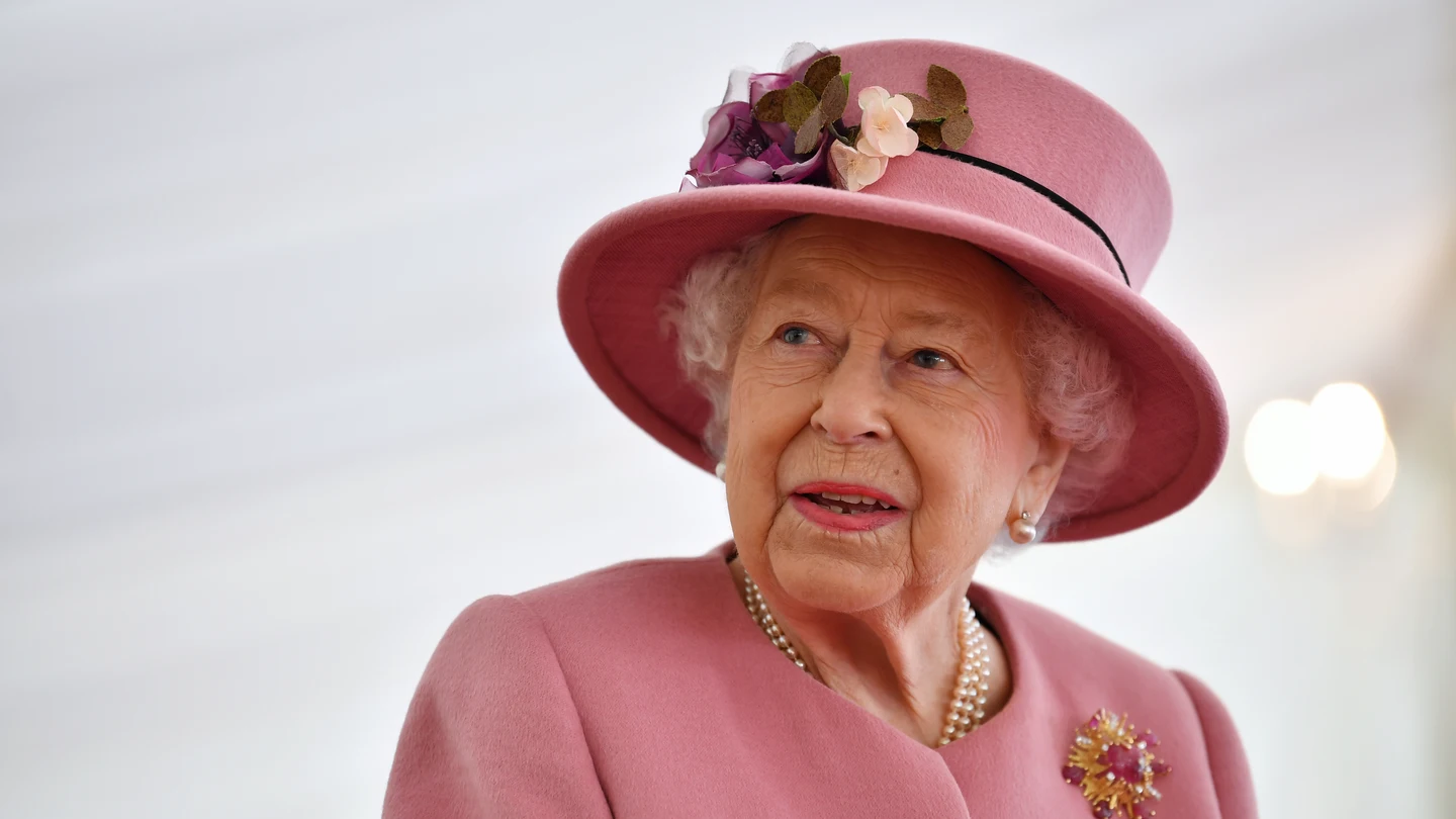 La reina Isabel II de Inglaterra El FBI revela la planificación de un atentado del IRA para asesinar a Isabel II en 1983