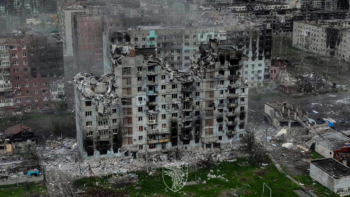 Vista aérea de la destrucción en la ciudad de Bajmut Vista aérea de la destrucción en la ciudad de Bajmut