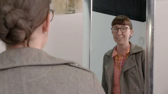 "Me siento desubicada": así reacciona la jefa infiltrada de Flipajump tras su cambio de imagen e ir a vivir a un hostal "Me siento desubicada": así reacciona la jefa infiltrada de Flipajump tras su cambio de imagen e ir a vivir a un hostal