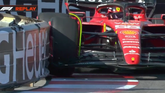 Carlos Sainz toca con el muro de Mónaco Carlos Sainz toca con el muro de Mónaco