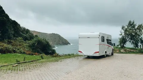 Caravana o camper en la playa Caravana o camper en la playa