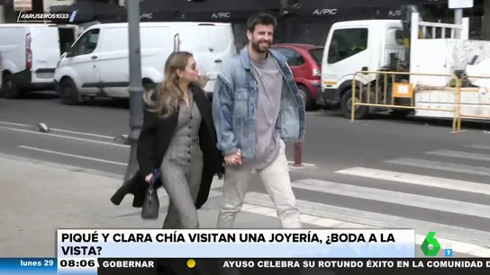 Gerard Piqué y Clara Chía, ¿boda a la vista? La conversación con una dependienta que ha desatado el rumo Gerard Piqué y Clara Chía, ¿boda a la vista? La conversación con una dependienta que ha desatado el rumo